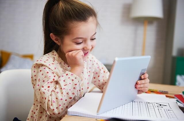 مشاوره آنلاین کودک